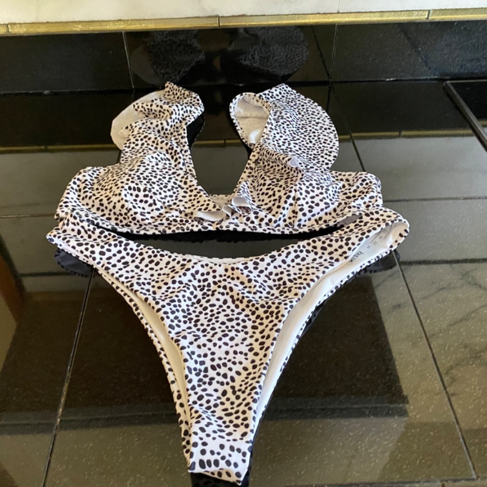 Shein - Picture 9 of 16